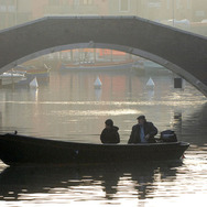 ある海辺の詩人-小さなヴェニスで- 1枚目の写真・画像