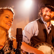 オーバー・ザ・ブルースカイ 1枚目の写真・画像