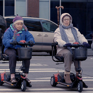 シャーリー&ヒンダ　ウォール街を出禁になった2人 6枚目の写真・画像