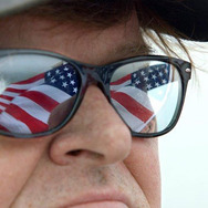 マイケル・ムーアの世界侵略のススメ 1枚目の写真・画像