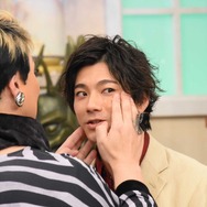 「行列のできる法律相談所」 (C) NTV