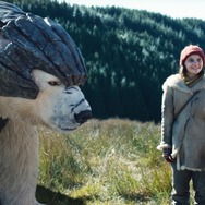 「ダーク・マテリアルズl／ライラと黄金の羅針盤」　His Dark Materials (C) 2019 Bad Wolf Ltd. HBO(R) and related channels and service marks are the property of Home Box Office, Inc. (C) 2020 Warner Bros. Entertainment Inc. All Rights Reserved.