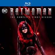 「BATWOMAN／バットウーマン ＜シーズン1＞」BATWOMAN(TM) & (c) DC. (c) 2020 Warner Bros. Entertainment Inc. All rights reserved.