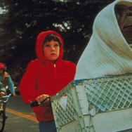 『E.T.』（C） 1982 Universal City Studios, Inc.  All Rights Reserved.