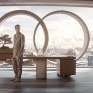 「BRAVE NEW WORLD／ブレイブ・ニュー・ワールド」（C）2020 Universal Content Productions LLC. All Rights Reserved.