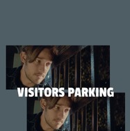 『来客用駐車スペース』（Visitors Parking）