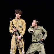 ボクの穴、彼の穴。The Enemy 13枚目の写真・画像