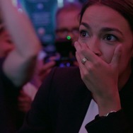 『レボリューション －米国議会に挑んだ女性たち』Netflixにて配信中