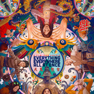 『Everything Everywhere All at Once（原題）』(C) APOLLO