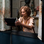 『靴ひものロンド』© Photo Gianni Fiorito/Design Benjamin Seznec /TROIKA ©2020 IBC Movie