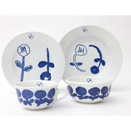 「minä perhonen×PASS THE BATON remake tableware」“咲いてる花にただ笑ふ。”