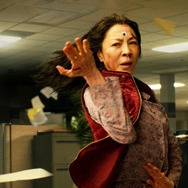 エブリシング・エブリウェア・オール・アット・ワンス 4枚目の写真・画像