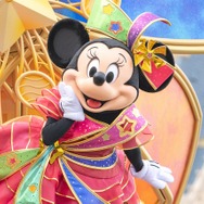 話題のデイタイムパレード「ディズニー・ハーモニー・イン・カラー」 | 動画を公開！As to Disney artwork, logos and properties： (C) Disney