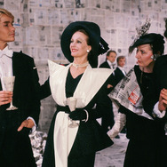 タブロイド紙が映したドリアン・グレイ 3枚目の写真・画像