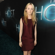 『The Host（原題）』のプレミアに出席するシザーシャ・ローナン（ハリウッド）-(C) Getty Images