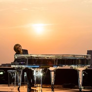 YOSHIKI：UNDER THE SKY 2枚目の写真・画像