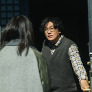 人生に詰んだ元アイドルは、赤の他人のおっさんと住む選択をした 4枚目の写真・画像