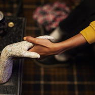 TALK TO ME／トーク・トゥ・ミー 9枚目の写真・画像