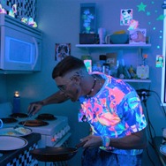 『モナ・リザ アンド ザ ブラッドムーン』© Institution of Production, LLC