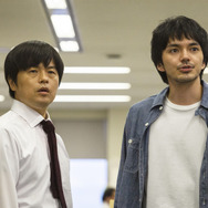 『隣人X —疑惑の彼女-』©2023 映画「隣人 X 疑惑の彼女」製作委員会 ©パリュスあや子／講談社