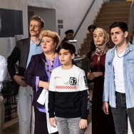 ミセス・クルナス vs. ジョージ・W・ブッシュ 5枚目の写真・画像