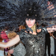 ジョン・ガリアーノ 世界一愚かな天才デザイナー 13枚目の写真・画像