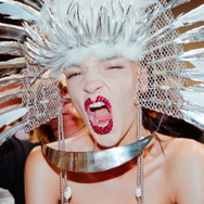 ジョン・ガリアーノ 世界一愚かな天才デザイナー 14枚目の写真・画像