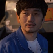 ゴミ屑と花 3枚目の写真・画像