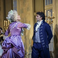 © ROH. Photographed by Bill Cooper