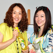 上田桐子（左）、伊藤美奈子（右）