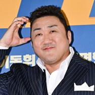 韓国映画『犯罪都市』パワーがすごい…主演マ・ドンソク、2年連続「今年を輝かせた映画俳優」1位に！