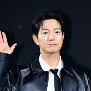 『ザ・グローリー』の“ダンディ夫”チョン・ソンイル、韓国美容ブランドのモデルに抜擢！