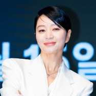 “奇跡の54歳”キム・ヘス、Disney+新作『トリガー ニュースの裏側』選んだ理由は「絶妙なバランス」