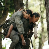 木の上の軍隊 4枚目の写真・画像