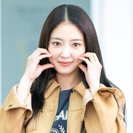 イ・セヨンの可愛さに頬が緩む…感嘆しかない美貌と軽やかコーデで出国【独占写真】