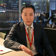 日曜劇場「キャスター」音尾琢真 　(C)TBS