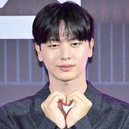 ユク・ソンジェが新ドラマについて語る「ファンタジー演技は恥ずかしがったら終わり」