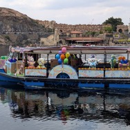 「ダッフィー＆フレンズ20周年：カラフルハピネス」