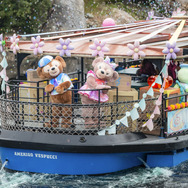 「ダッフィー＆フレンズ20周年：カラフルハピネス」