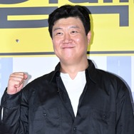 『おつかれさま』でエスンを傷つけた担任役の俳優の本音「大人たちを代表して…ごめんね」