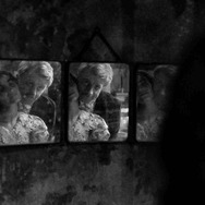 『ガール・ウィズ・ニードル』© NORDISK FILM PRODUCTION / LAVA FILMS / NORDISK FILM PRODUCTION SVERIGE 2024