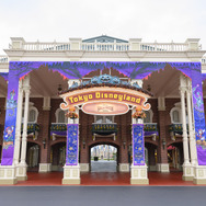 今年の“Dハロ”は全身仮装の対象外期間あり！「ディズニー・ハロウィーン」開催中の約2週間（写真は昨年の様子