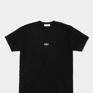 『異端者の家』© 2024 BLUEBERRY PIE LLC. All Rights Reserved.