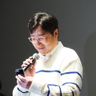 「魔物」記者会見