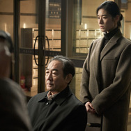 『プロット 殺人設計者』© 2024 NEXT ENTERTAINMENT WORLD & ZIP CINEMA. All Rights Reserved.