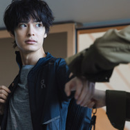 「魔物」第2話（C）テレビ朝日・SLL