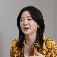 54歳の女優イ・ヨンエ、“年に3回ほど打つ”美肌の秘訣を公開「ウルセラよりも効果大」