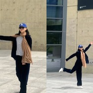 女優イ・ヨンエ、“Z世代”にしか見えない私服姿に注目！ポスターの前でお茶目なポーズ【PHOTO】