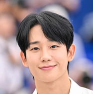 チョン・ヘイン Photo by Stephane Cardinale - Corbis/Corbis via Getty Images