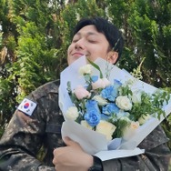 俳優イ・ドヒョンが晴れて“民間人”に！除隊記念メッセージでファンミ開催を予告【PHOTO】